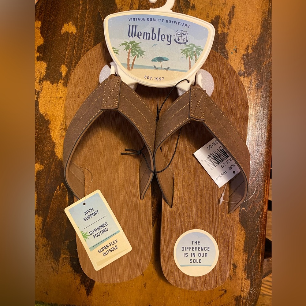 MEN'S WEMBLEY SZ L 10-11  SUPERFLEX CUSHIONED ARCH SUPPORT  FLIP FLOPS